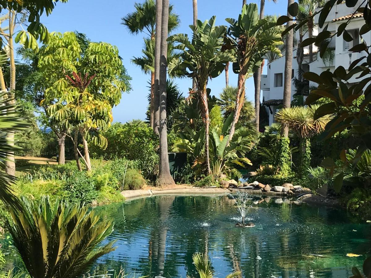 Apartment Costalita, Direct Beach Access, Ground Floor, Salt Water Pool Estepona Kültér fotó